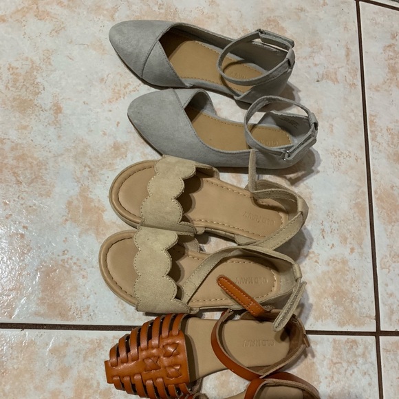 Old navy shoes - Picture 2 of 2